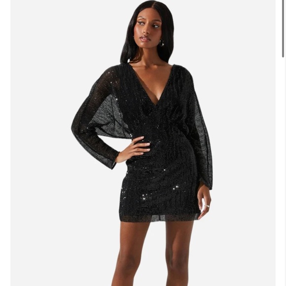 ASTR Black Dolman Sleeve Sequined Mini Dress with Open Back Size Small - Picture 15 of 16